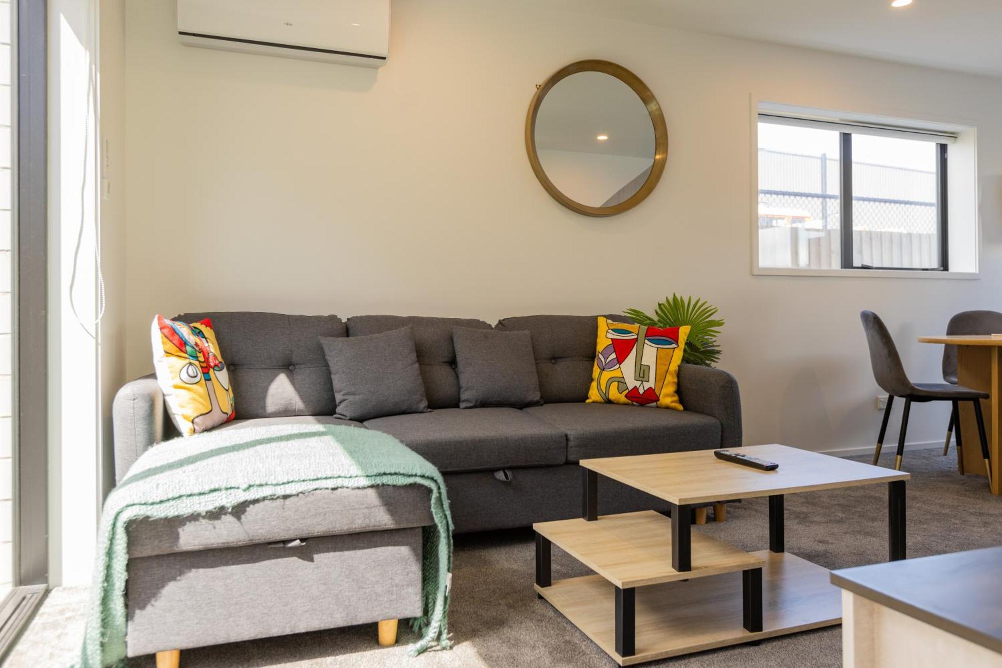 Luxury 2 Bedroom Townhouse By Hagley Park In Cbd كريستتشيرش المظهر الخارجي الصورة