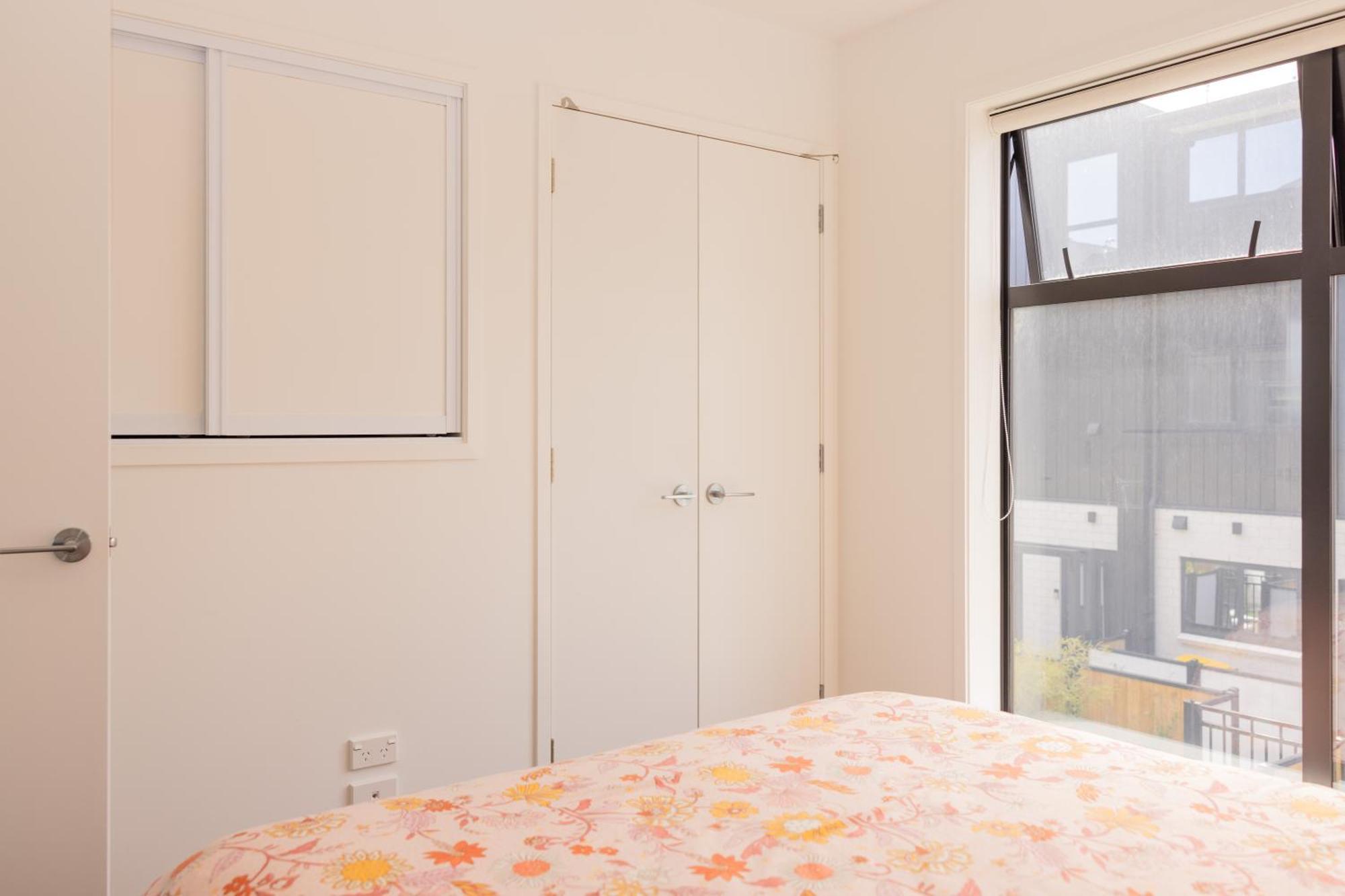 Luxury 2 Bedroom Townhouse By Hagley Park In Cbd كريستتشيرش المظهر الخارجي الصورة