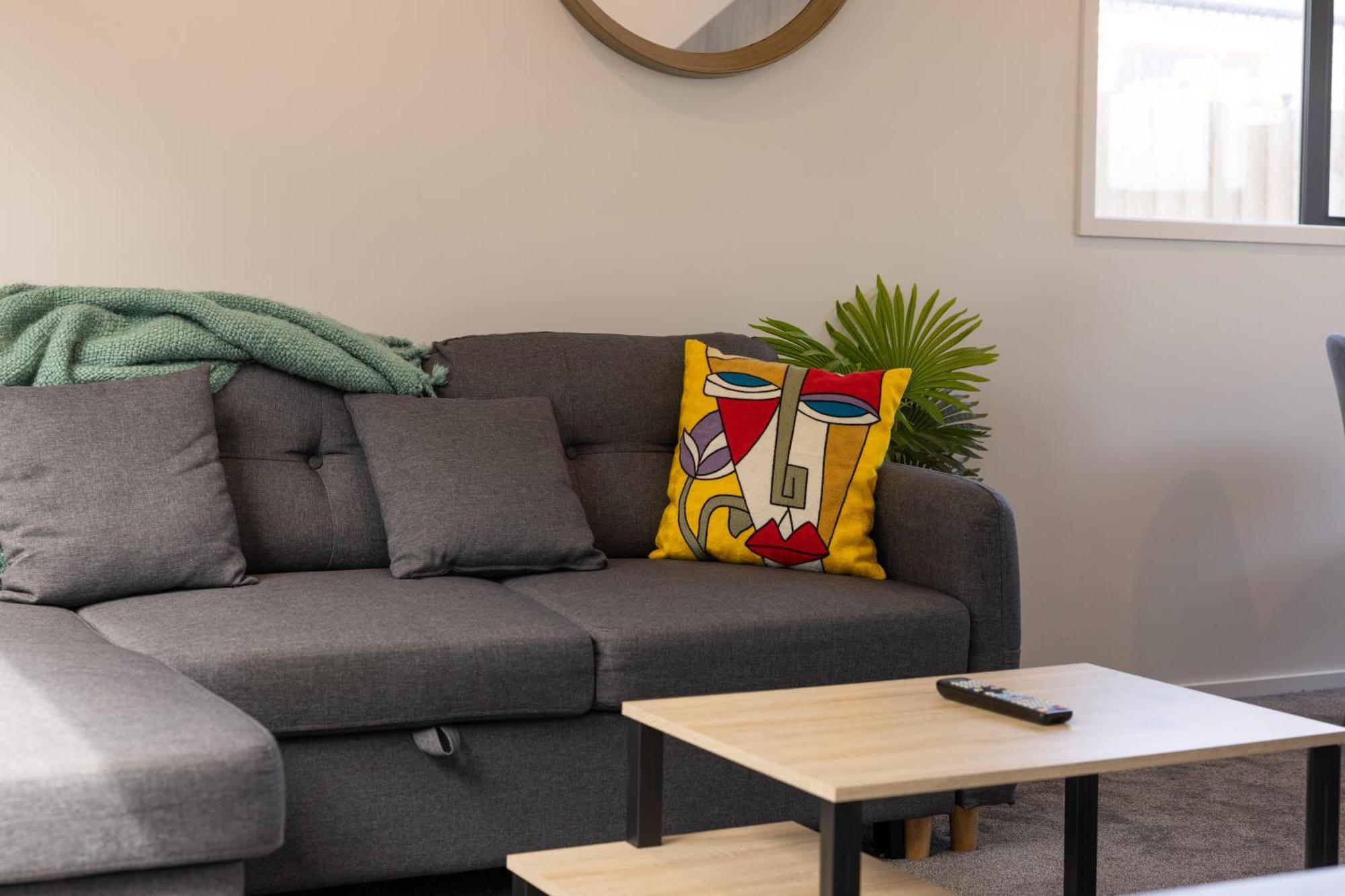 Luxury 2 Bedroom Townhouse By Hagley Park In Cbd كريستتشيرش المظهر الخارجي الصورة