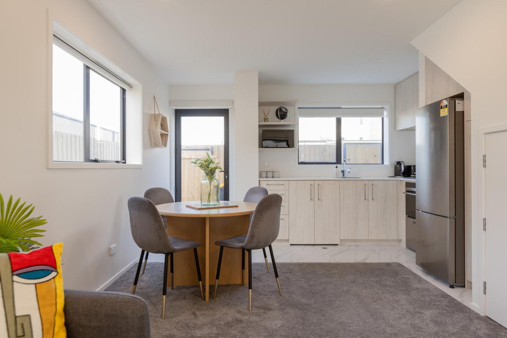 Luxury 2 Bedroom Townhouse By Hagley Park In Cbd كريستتشيرش المظهر الخارجي الصورة
