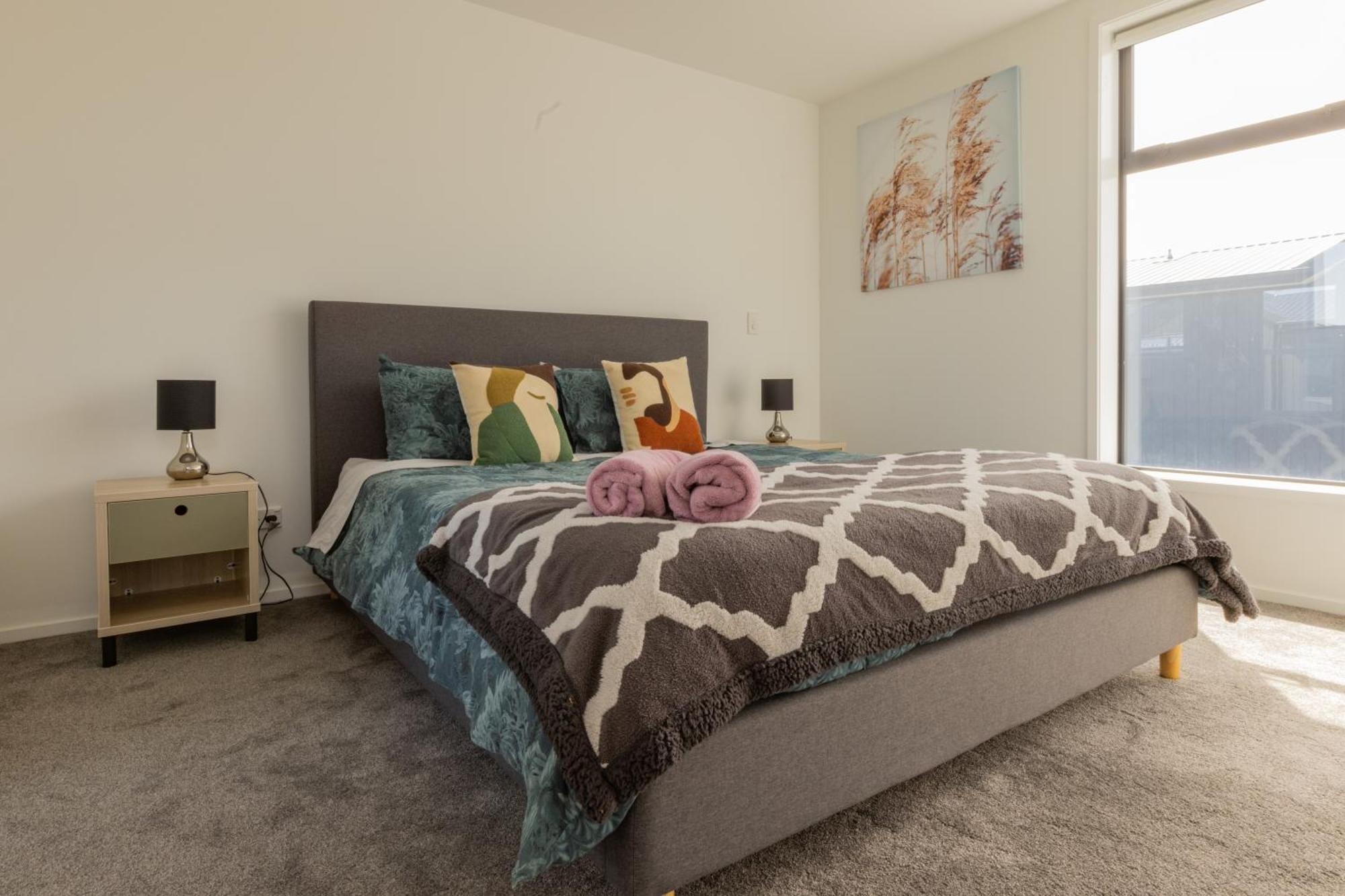 Luxury 2 Bedroom Townhouse By Hagley Park In Cbd كريستتشيرش المظهر الخارجي الصورة